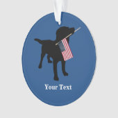 Schwarzer Labrador-Hund mit amerikanischer Flagge Ornament (Vorderseite)