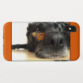 Schwarzer Labrador-Hund mit Schmetterling Case-Mate iPhone Hülle (Rückseite (Horizontal))
