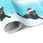 Schwarzer Labrador Hund sitzend im Schnee Weihnach Geschenkpapier (Rolleneckpunkt)
