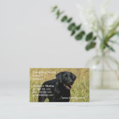 Schwarzer Labrador in den Feld-Geschäfts-Karten Visitenkarte (Stehend Vorderseite)