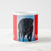 Schwarzer Labrador Jumbo-Tasse (Vorderseite)