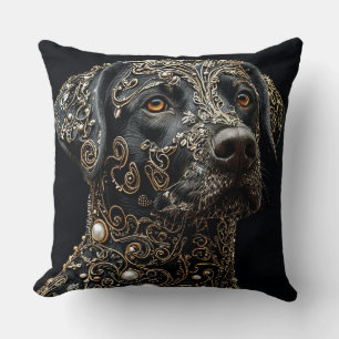 Schwarzer Labrador mit aufwendigem Gold und Perlen Kissen