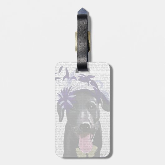 Schwarzer Labrador mit blauem Faszinator Gepäckanhänger (Rückseite vertikal)