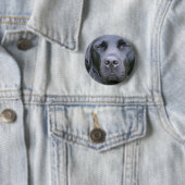 Schwarzer Labrador retriever-Hunderunder Knopf Button (Beispiel)