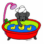 Schwarzer Labrador-u. Gummi-Enten-Cartoon Fotoskulptur Magnet<br><div class="desc">Whimsy und lustiger Labrador-Retriever-HundeCartoon geschaffen von Naomi Ochiai von Japan. Große Spaßgeschenke für Hundeliebhaber die Liebe schwarzes Labradors. Ein entzückender schwarzer Labrador-Welpe spielt mit Gummienten im Badezimmer, das einen Duschen-Turban auf seinem/Kopf trägt! Große Kombination von Labrador-Hund und Enten und Wasser!! Niedlicher und süßer Labrador-Cartoon und nett für Haustiergeschäft mögen Haustiersalon...</div>
