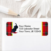 Schwarzer Labrador Welpe mit Weihnachtsmannmütze W (Insitu)