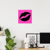 Schwarzer Lipstick mit Rosa Poster (Heimbüro)