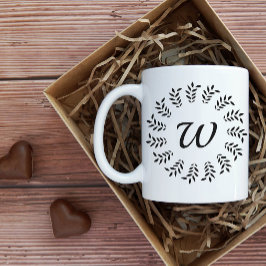 Schwarzer Lorbeerkranz monogrammiert Kaffeetasse