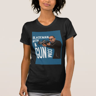 Schwarzer Mann mit einem Gewehr LogoWear T-Shirt