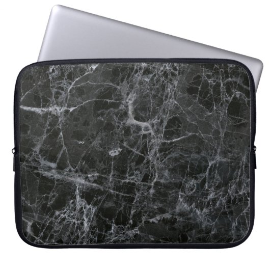 Schwarzer Marmor Laptopschutzhülle (Vorderseite)