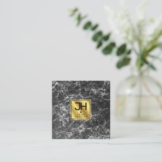 Schwarzer Marmor und Gold Modernes Monogram Square Quadratische Visitenkarte (Stehend Vorderseite)