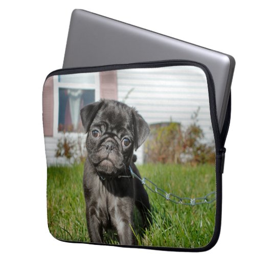 Schwarzer Mops Laptopschutzhülle (Vorderseite Links)