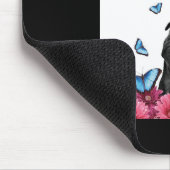 Schwarzer Mops mit blauen Schmetterlingen und Gerb Mousepad (Ecke)