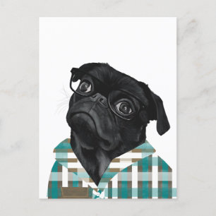 Schwarzer Mops mit Brille und Shirt Postkarte