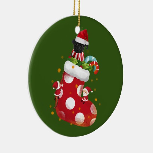 Schwarzer Mops mit Socken Keramik Ornament (Rechts)