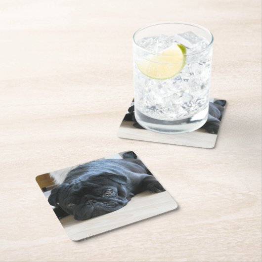 Schwarzer Mops Rechteckiger Pappuntersetzer (Vor Ort)