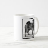 Schwarzer Mops Zeichnend Glenda S. Harlan Kaffeetasse (VorderseiteRechts)