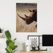 Schwarzer Nashorn mit großen Hörnern Poster (Heimbüro)