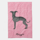 Schwarzer Niedlicher Grauhund auf rosa Herzen Geschirrtuch (Vertikal)