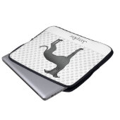 Schwarzer Niedlicher Grauhund mit Individuelle Nam Laptopschutzhülle (Vorne Knopf)