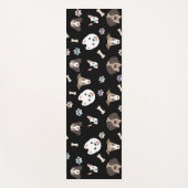 Schwarzer Niedlicher Hund Yogamatte (Vorderseite)