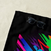 Schwarzer Panther auf Graffiti mit Vornamen Strandtuch (Beispiel)