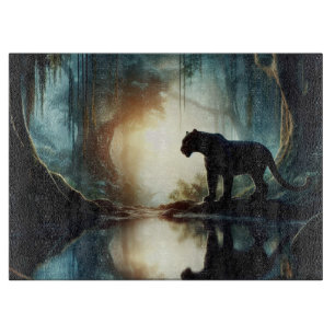 Schwarzer Panther im Wasser im Dschungelglas Schneidebrett
