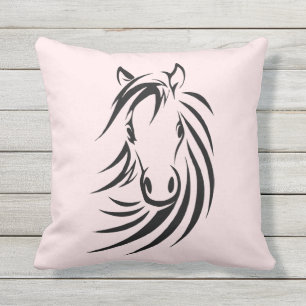 Schwarzer Pferdekopf auf Rosa Kissen Für Draußen