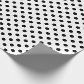 Schwarzer Polka-Dot auf weißem Mittelraum Geschenkpapier (Ecke)