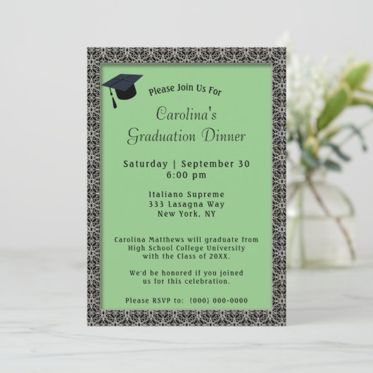 Schwarzer Rahmen Dinner Cap Light Green Abschluss Einladung (Stehend Vorderseite)