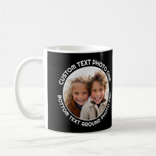 Schwarzer Rand mit 2 Fotos - Text um einen Kreis Kaffeetasse