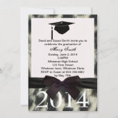 Schwarzer Ribbon Snow Leopard Abschluss Einladung (Vorderseite)