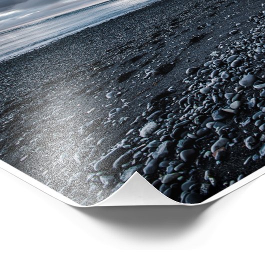 Schwarzer Sandstrand Fotodruck (Ecke)