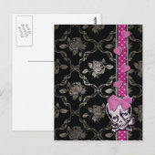 Schwarzer Schädel mit rosa Leim auf schwarzer Dama Postkarte (Vorne/Hinten)