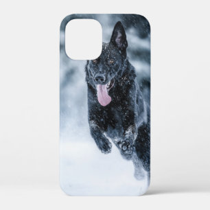 Schwarzer Schäfer im Schnee Case-Mate iPhone Hülle