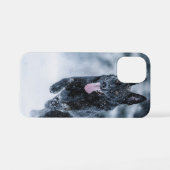Schwarzer Schäfer im Schnee iPhone Hülle (Rückseite (Horizontal))