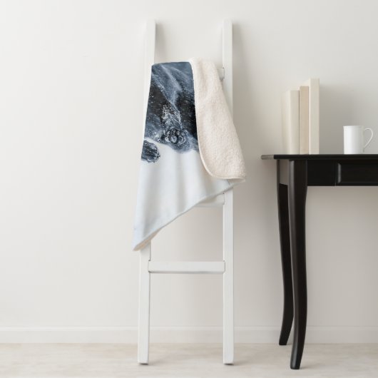 Schwarzer Schäfer im Schnee Sherpadecke (Beispiel)