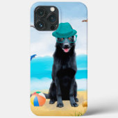 Schwarzer Schäferhund am Strand Case-Mate iPhone Hülle (Rückseite)