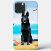 Schwarzer Schäferhund am Strand Case-Mate iPhone Hülle (Rückseite)