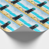 Schwarzer Schäferhund am Strand Geschenkpapier (Ecke)