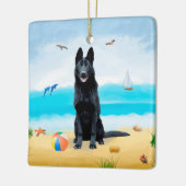 Schwarzer Schäferhund am Strand Keramikornament (Links)