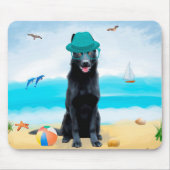 Schwarzer Schäferhund am Strand Mousepad (Vorne)