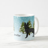 Schwarzer Schäferhund Winterwald mit Namen Kaffeetasse (VorderseiteRechts)