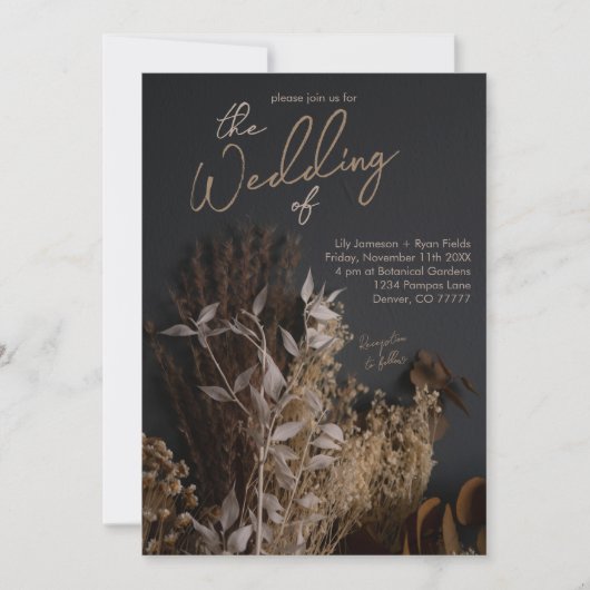 Schwarzer Schieferdunkel getrocknete florale Boho Einladung (Vorderseite)