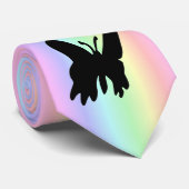 Schwarzer Schmetterling auf Pastell Rainbow Krawatte (Gerollt)