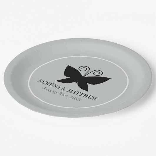 Schwarzer Schmetterling Pappteller (Schrägansicht)