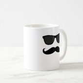 Schwarzer Schnurrbart und Kaffeetasse (VorderseiteRechts)