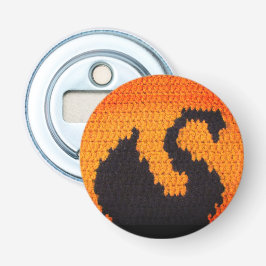 Schwarzer Schwanz in Bright Orange Crochet Print Flaschenöffner