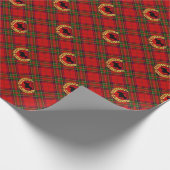 Schwarzer Scottie und Wreath auf Stewart kariert Geschenkpapier (Ecke)