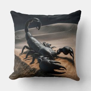 Schwarzer Skorpion Kissen